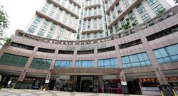 Middle Road (D7), Retail #455130111